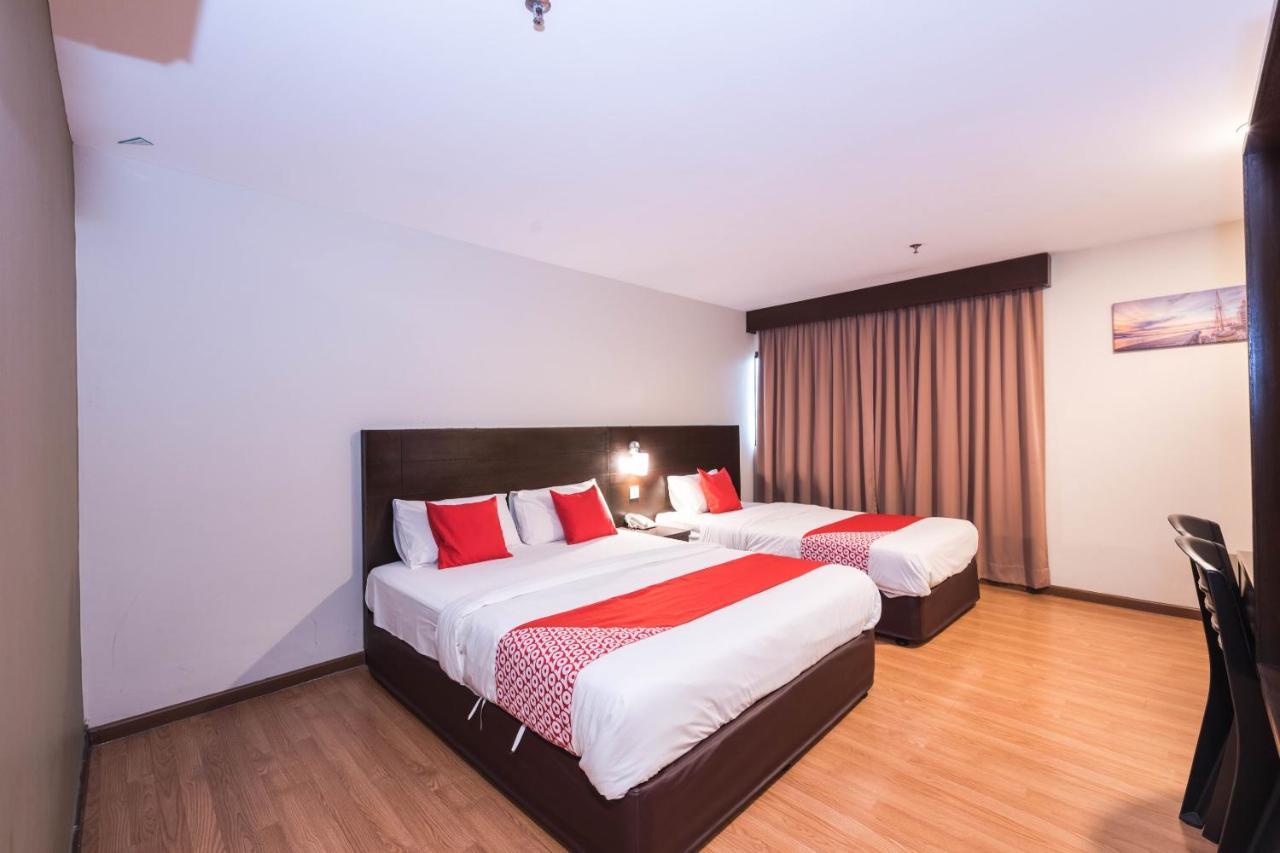 Oyo 89421 Pp Island Hotel George Town Exterior foto