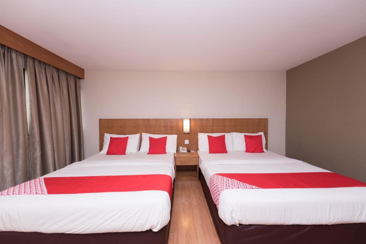 Oyo 89421 Pp Island Hotel George Town Exterior foto