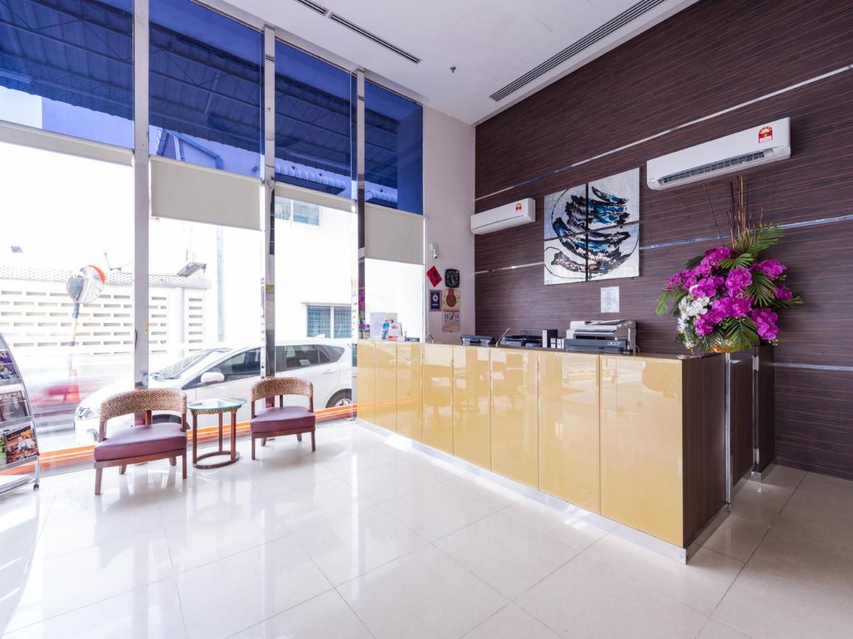 Oyo 89421 Pp Island Hotel George Town Exterior foto